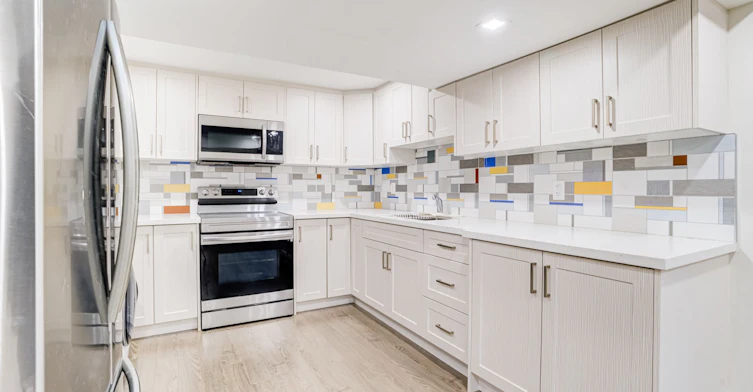 BSMT-33 Tweedie Crescent, Whitby, ON, L1P 1X4 - 11