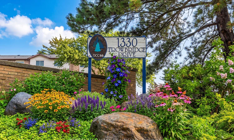 42-1330 Trowbridge Drive