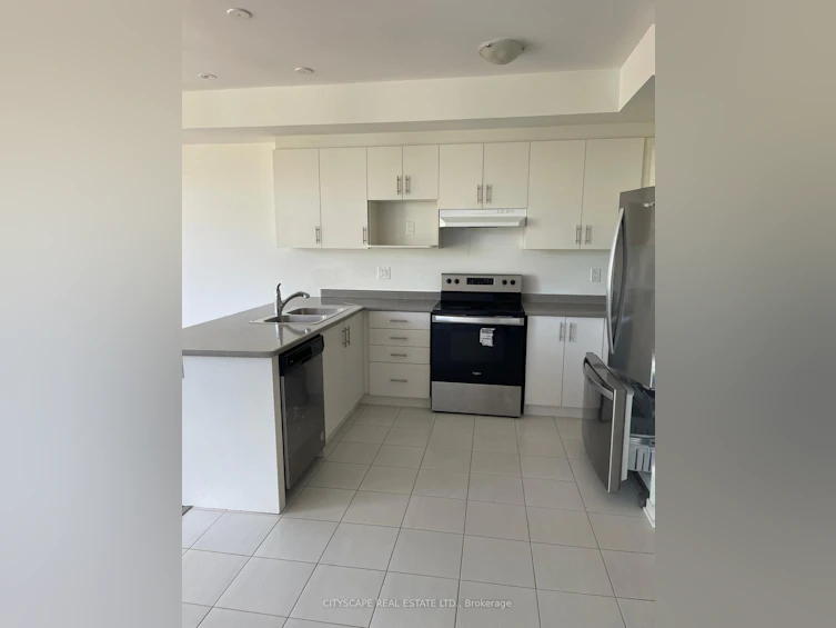 801 Heathrow Path, Oshawa, ON, L1H 7K5 - 27
