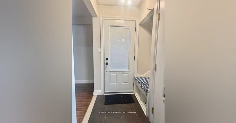 695 Annland Street, Pickering, ON, L1W 1A9 - 2