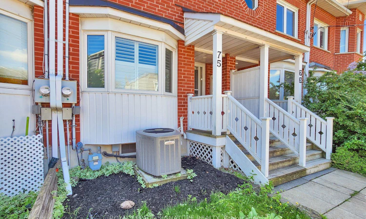 75 Doncaster Avenue