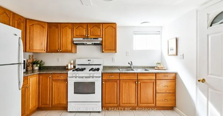 145 Clements Road E, Ajax, ON, L1S 1L9 - 6