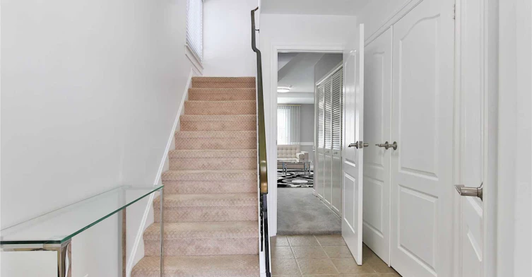 17 Clover Ridge Drive W, Ajax, ON, L1S 3M5 - 2