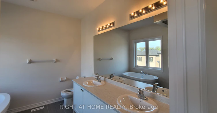 2117 Coppermine ( Upper) Street, Oshawa, ON, L1H 9L7 - 13