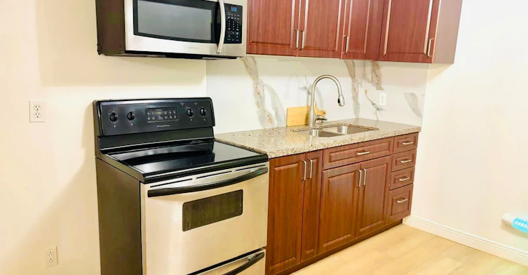 27 Dalbret Crescent, Toronto, ON, M1T 2X2 - 5