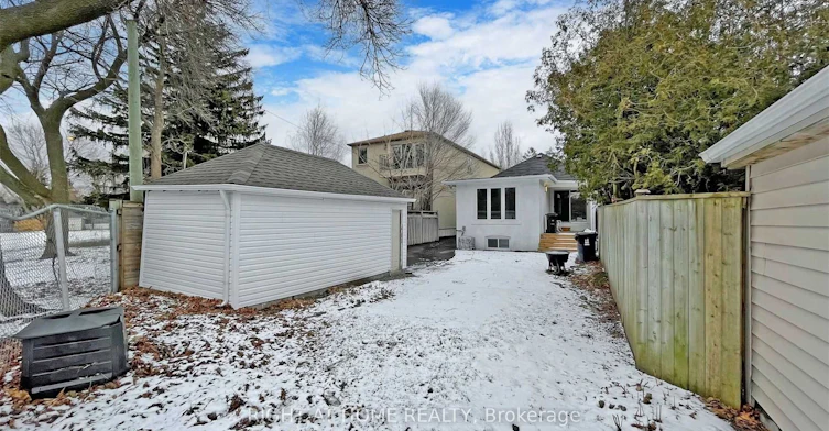 Main-8 Airley Crescent, Toronto, ON, M4J 4H6 - 24