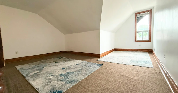 2nd FL-759 Gerrard Street E, Toronto, ON, M4M 1Y5 - 9