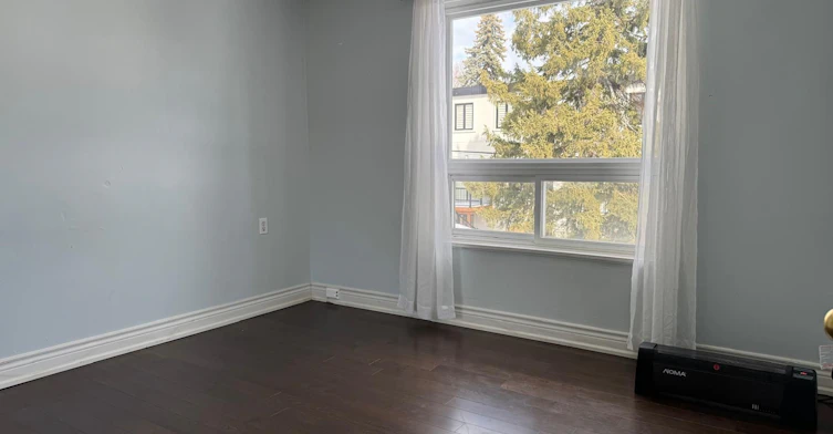 983 Victoria Park Avenue, Toronto, ON, M4B 2J4 - 6