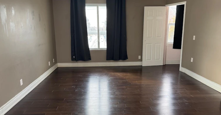 983 Victoria Park Avenue, Toronto, ON, M4B 2J4 - 3
