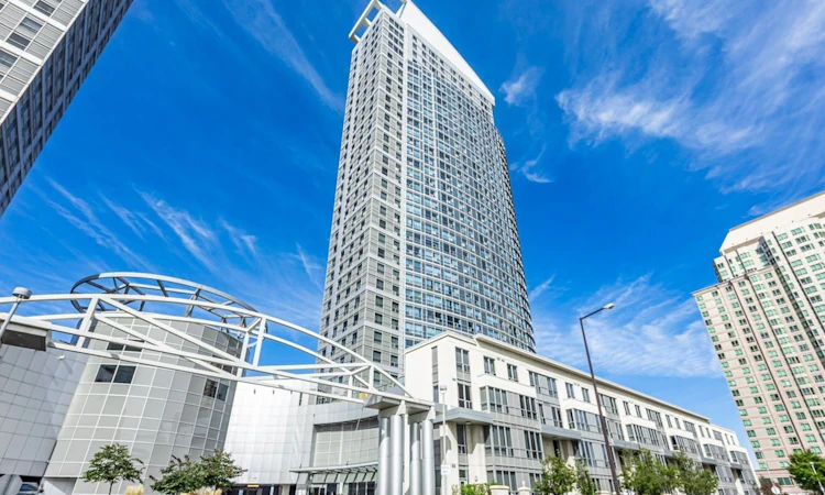 3002-38 Lee Centre Drive