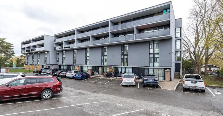 412-454 Centre Street, Oshawa, ON, L1H 4C2