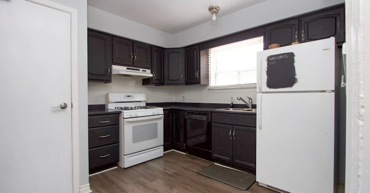 Main-307 Vimy Avenue, Oshawa, ON, L1H 2M9 - 5