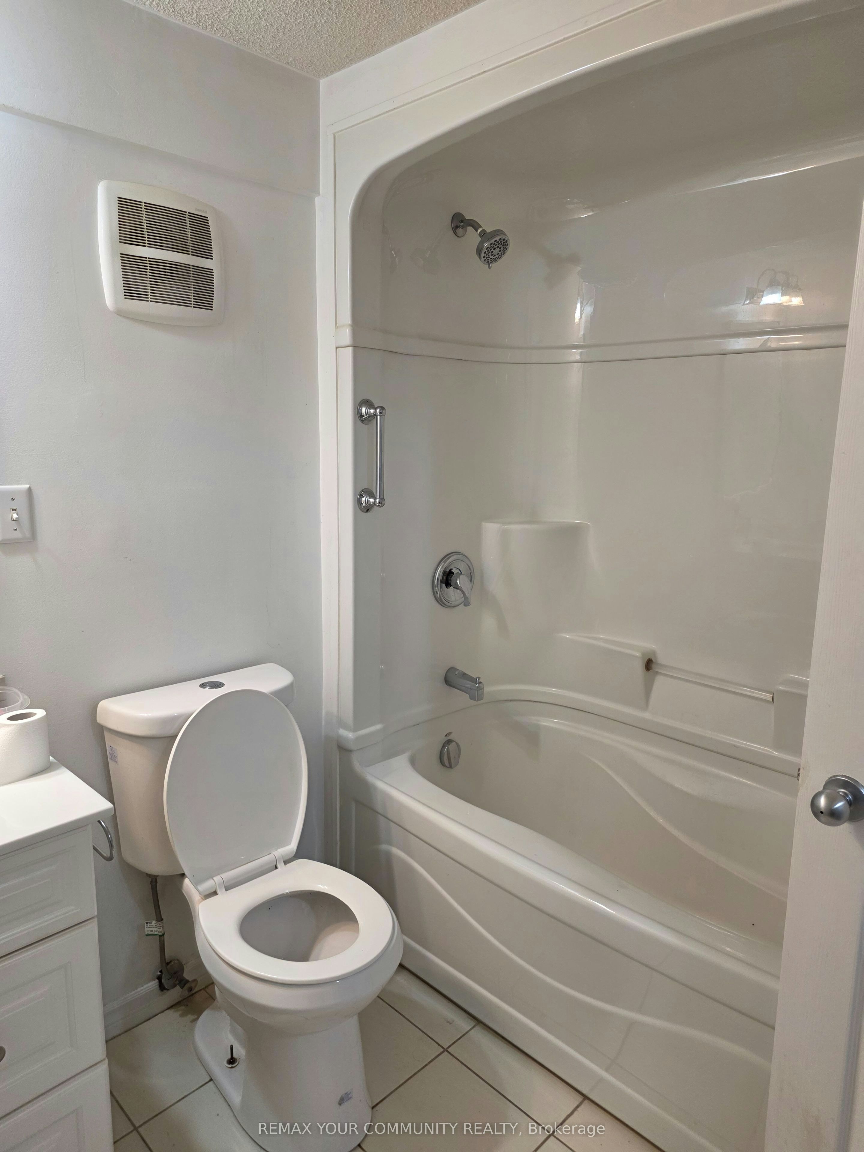 1-180 Centre Street, Oshawa, ON, L1H 4A6 - 9