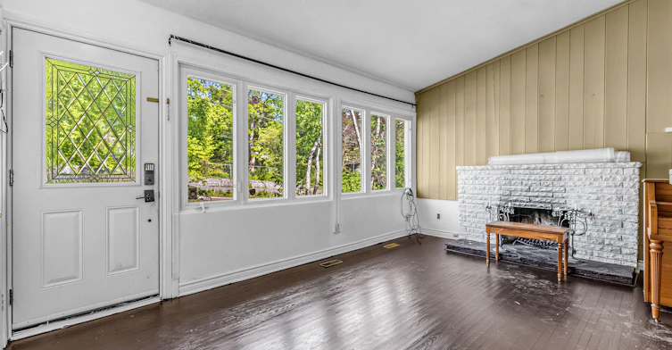 310 East Avenue E, Toronto, ON, M1C 2W4 - 4