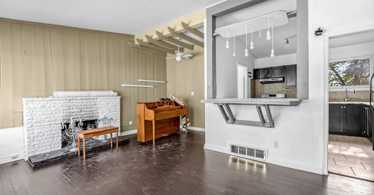 310 East Avenue E, Toronto, ON, M1C 2W4 - 5