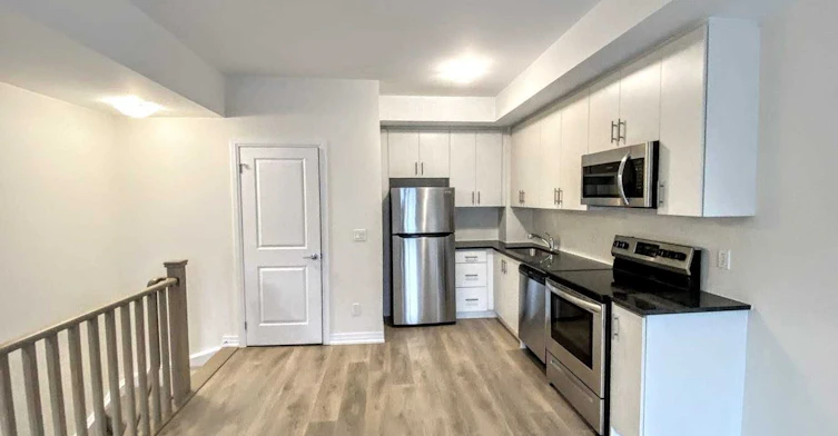 205-2635 William Jackson Drive, Pickering, ON, L1X 0L3 - 2