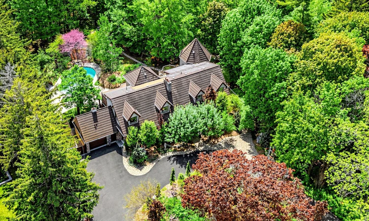 25 Bellehaven Crescent