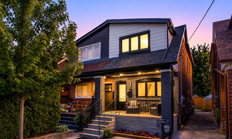 28 Durant Avenue