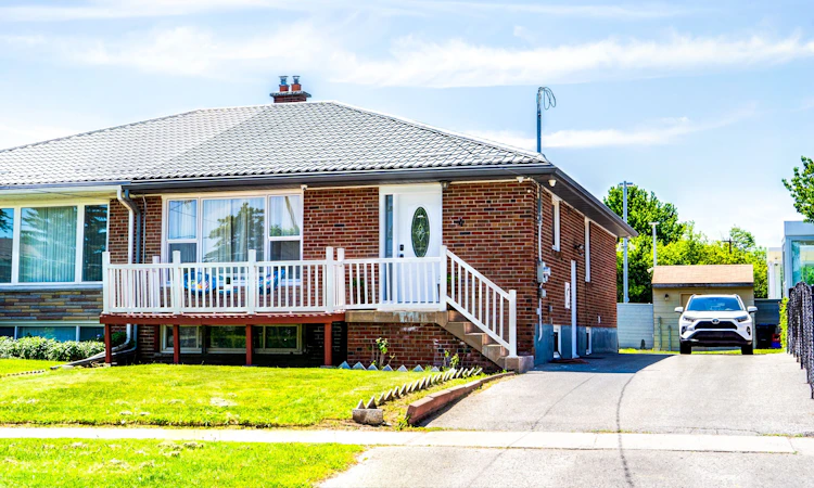 4 Thrush Road