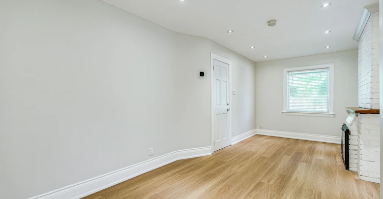 Main & Lower-229 Kingston Road, Toronto, ON, M4L 1T5 - 7