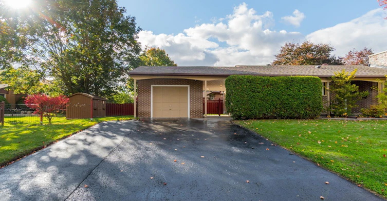 899 Florell Drive, Oshawa, ON, L1H 6W3 - 2