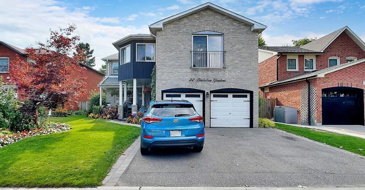22 Birdsilver Gardens N, Toronto, ON, M1C 4M5