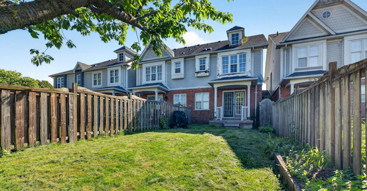 8 Toscana Drive, Whitby, ON, L1R 2Z4 - 8