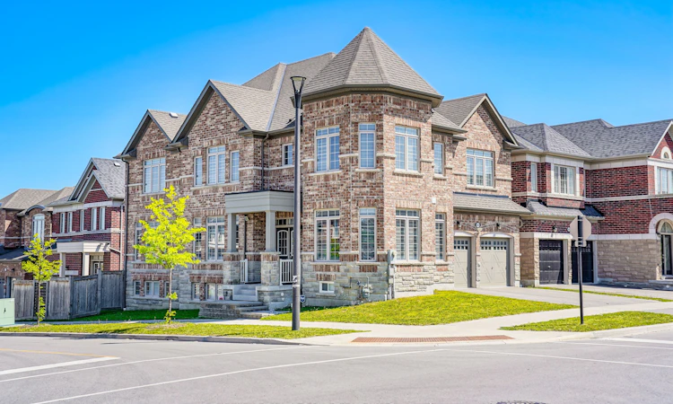 2431 Hibiscus Drive