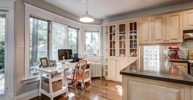 69 Normandy Boulevard, Toronto, ON, M4L 3K4 - 10