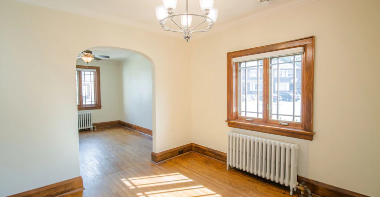482 Donlands Avenue, Toronto, ON, M4J 3S6 - 10