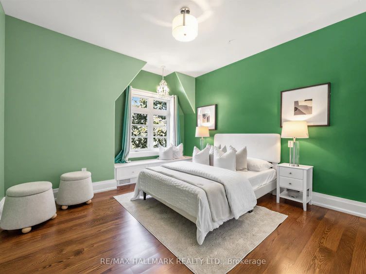 1 Dustan Crescent, Toronto, ON, M4J 4G4 - 33