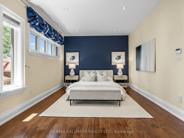 1 Dustan Crescent, Toronto, ON, M4J 4G4 - 23