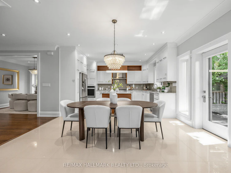 1 Dustan Crescent, Toronto, ON, M4J 4G4 - 8