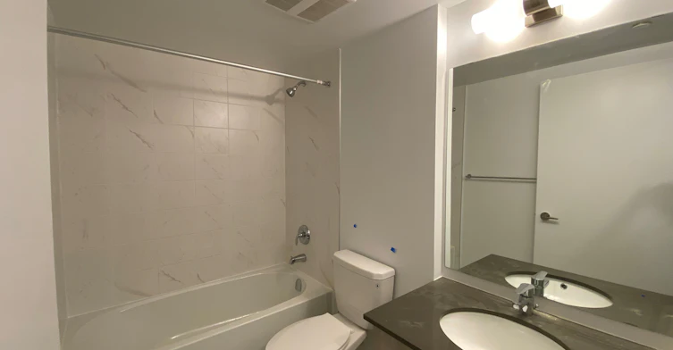 1807-1455 Celebration Drive, Pickering, ON, L1W 0C3 - 2