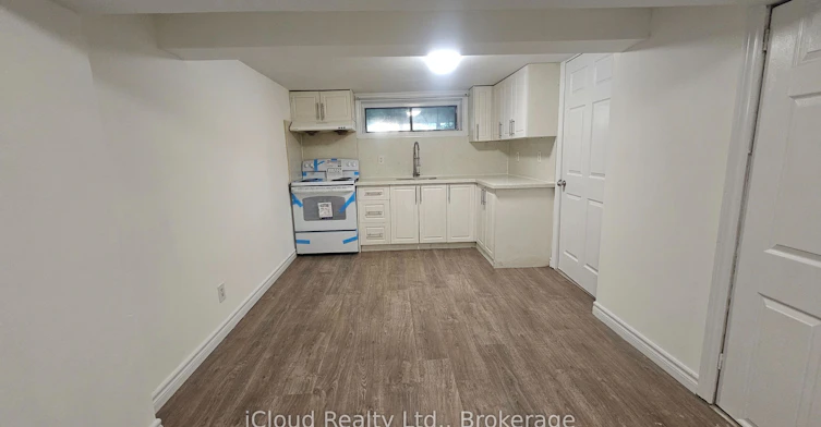 Bsmnt-111 Bexhill Avenue, Toronto, ON, M1L 3C2 - 4