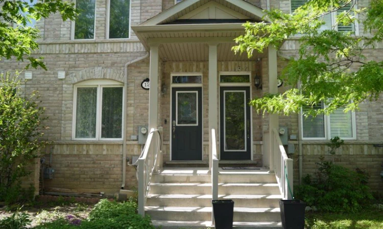 12 Kawneer Terrace