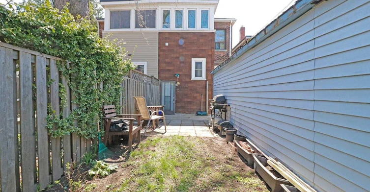 Lower-238 Strathmore Boulevard, Toronto, ON, M4J 1P6 - 13