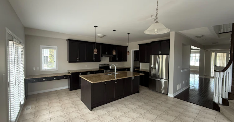 320 Shipway Avenue, Clarington, ON, L1B 0C1 - 4