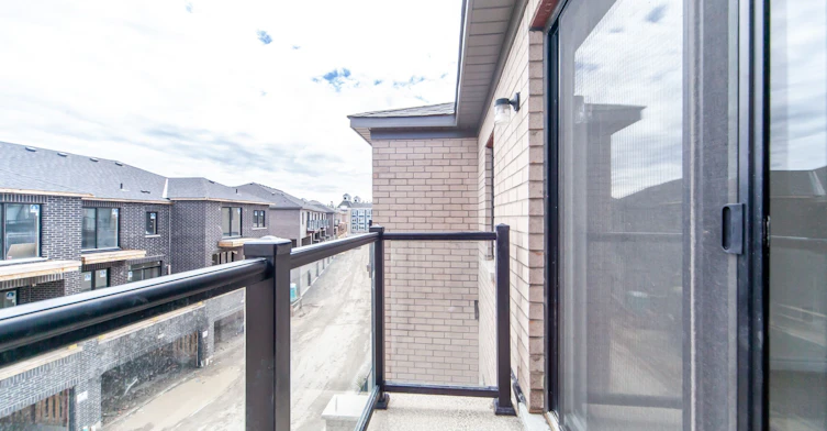 29 Steamboat Way, Whitby, ON, L1N 0M6 - 39