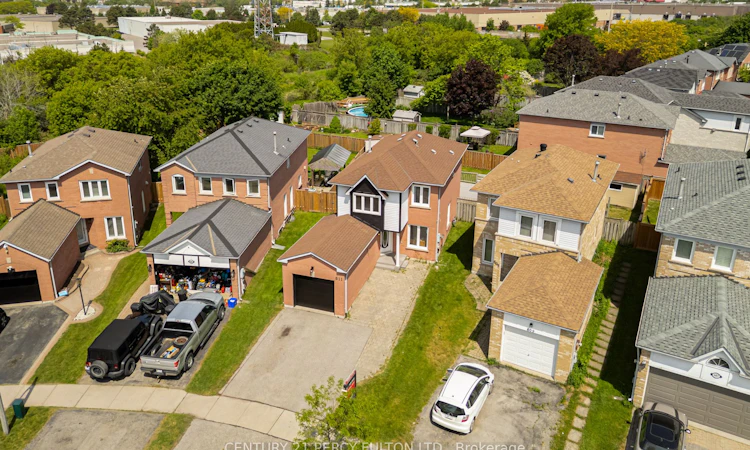 611 Atwood Crescent
