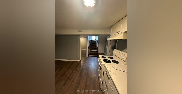 Lower-20 Twin Pauls Crescent, Toronto, ON, M1R 3Z5 - 3
