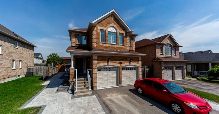 114 Medland Avenue, Whitby, ON, L1P 1T5