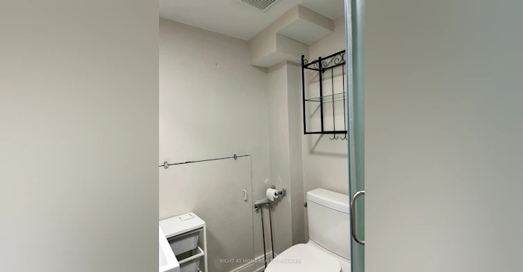 2-1666 Queen Street E, Toronto, ON, M4L 1G3 - 11