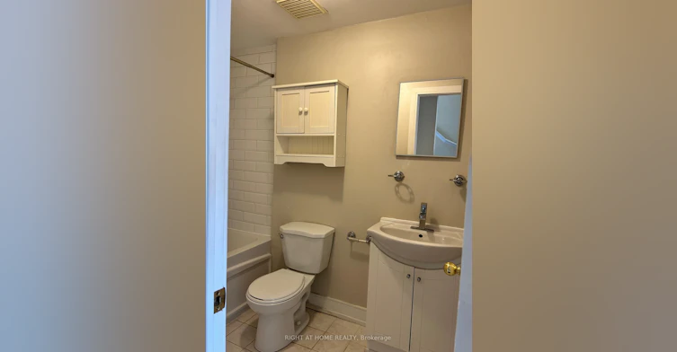 2-1666 Queen Street E, Toronto, ON, M4L 1G3 - 13