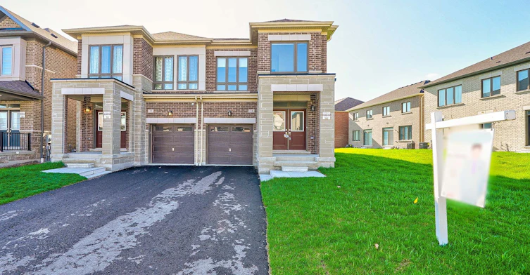 74 Fruitful Crescent, Whitby, ON, L1P 0N3