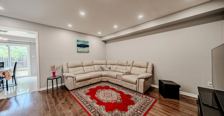 Upper-28 Samandria Avenue, Whitby, ON, L1R 2Z7 - 10
