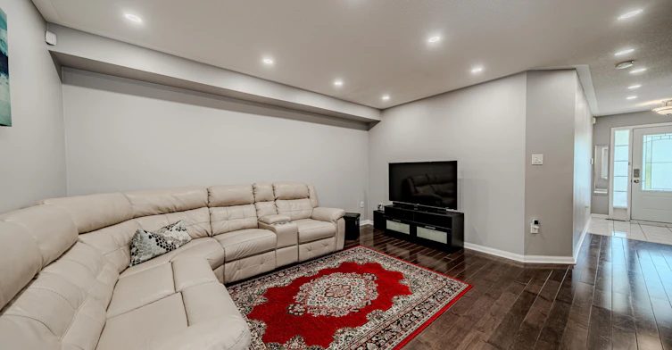 Upper-28 Samandria Avenue, Whitby, ON, L1R 2Z7 - 12