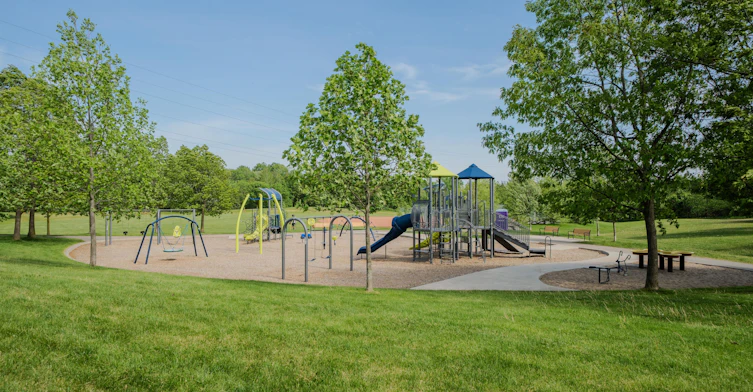 Upper-28 Samandria Avenue, Whitby, ON, L1R 2Z7 - 47