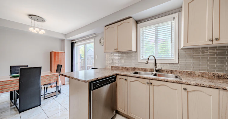 Upper-28 Samandria Avenue, Whitby, ON, L1R 2Z7 - 19
