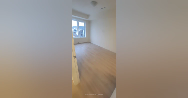 327-1695 Dersan Street, Pickering, ON, L1X 0S9 - 12